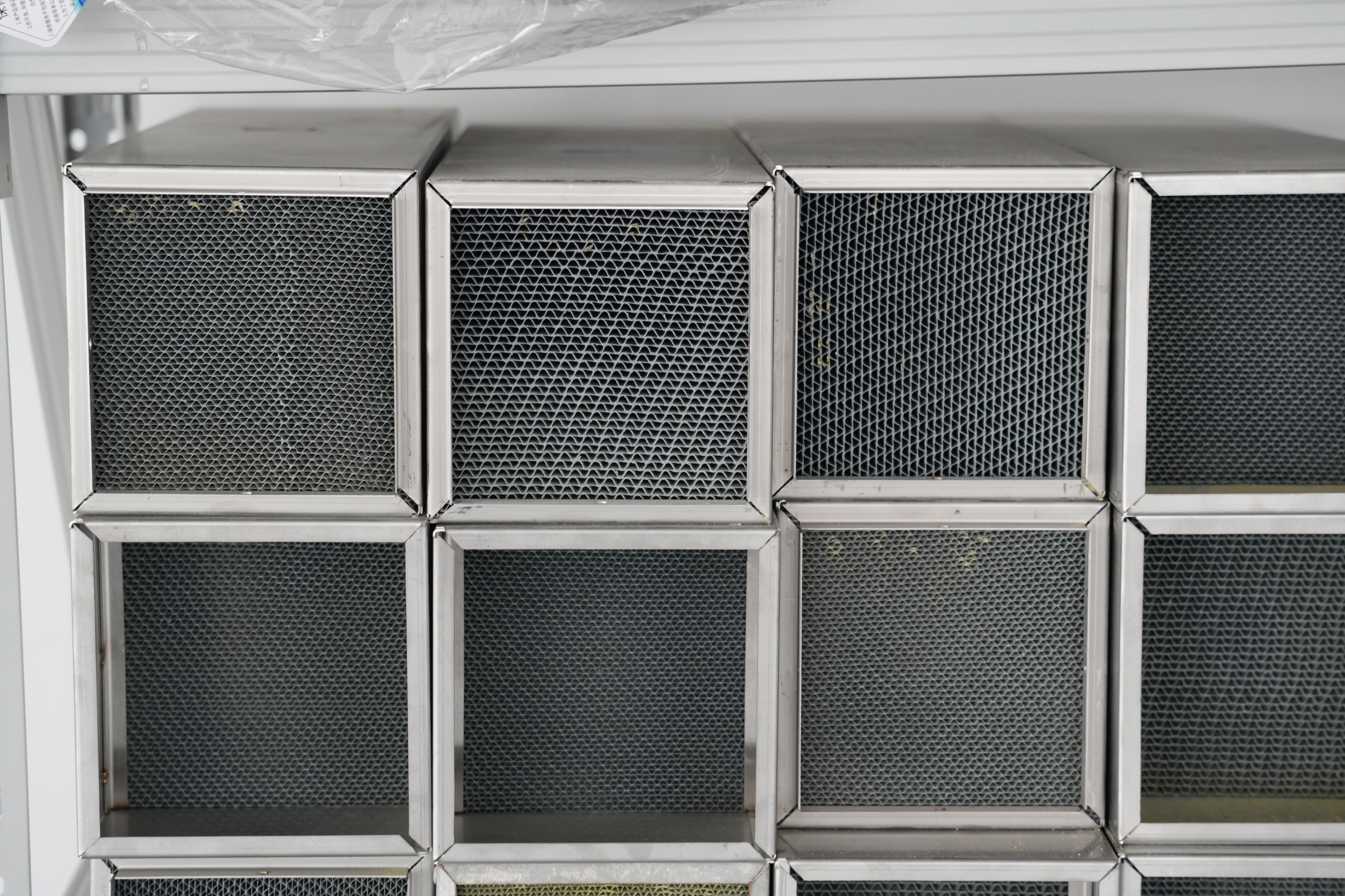 সর্বশেষ কোম্পানি ব্লগ সম্পর্কে সূক্ষ্ম রাসায়নিক প্রক্রিয়া অপ্টিমাইজেশন: উচ্চ-বিশুদ্ধ গ্যাস উৎপাদনের জন্য অশুদ্ধি অপসারণে ইথিলিন পরিশোধক অনুঘটকের সামঞ্জস্য