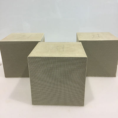 কেনা কাঠের ফার্নেসের মানদণ্ডে টেল গ্যাস অনুঘটক ওসি অনুঘটক 46 সিপিএসআই অনলাইনে উৎপাদন