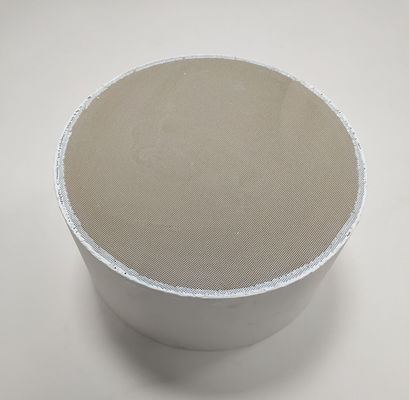 কেনা ট্রাকের মধ্যে 600 সিপিএসআই ডোক ডিজেল অক্সিডেশন অনুঘটক দহন জারণ জারণ ডিজেল ইঞ্জিন অনুঘটক অনলাইনে উৎপাদন