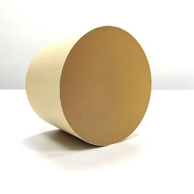 কেনা Three Way Catalytic Converter for IX35 Car Model with 300-800°C Catalyst Temperature Range and 1 Year Warranty অনলাইনে উৎপাদন